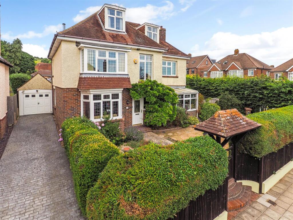 Main image of property: St. Johns Road, East Cosham