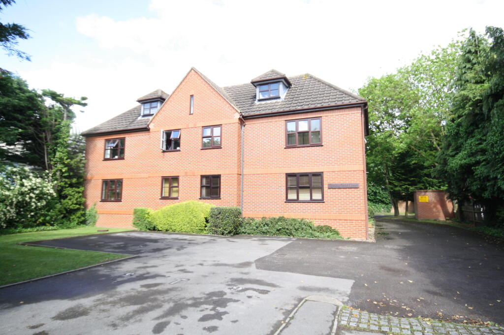 Main image of property: Oldfield Road MAIDENHEAD Berkshire