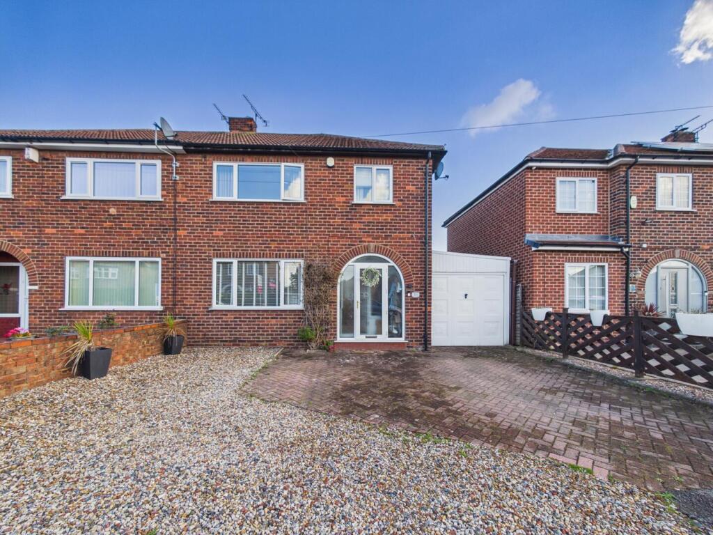 Main image of property: Mill Hill Avenue, Pontefract