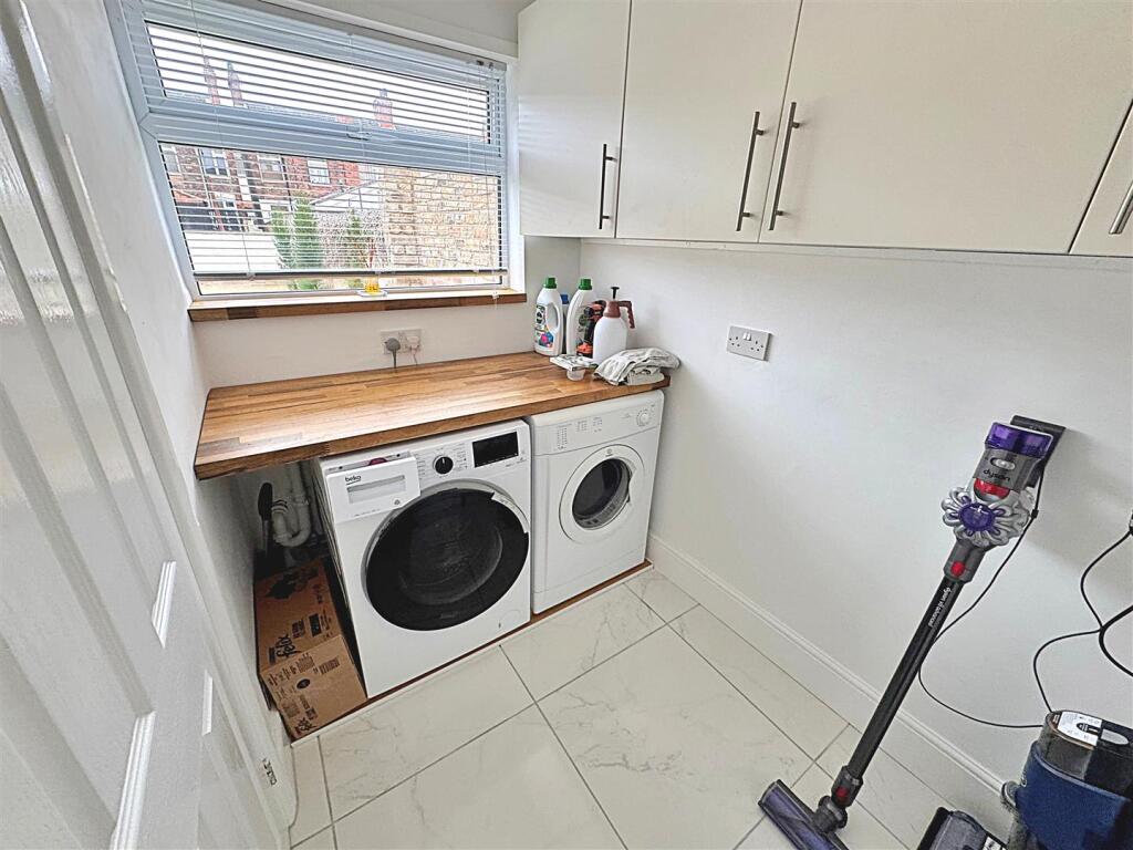 House in Doncaster - View 4