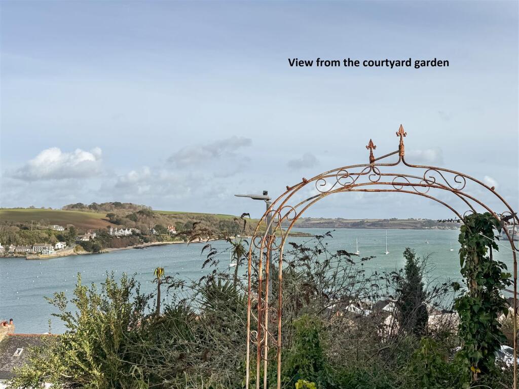 Falmouth – pohled 2