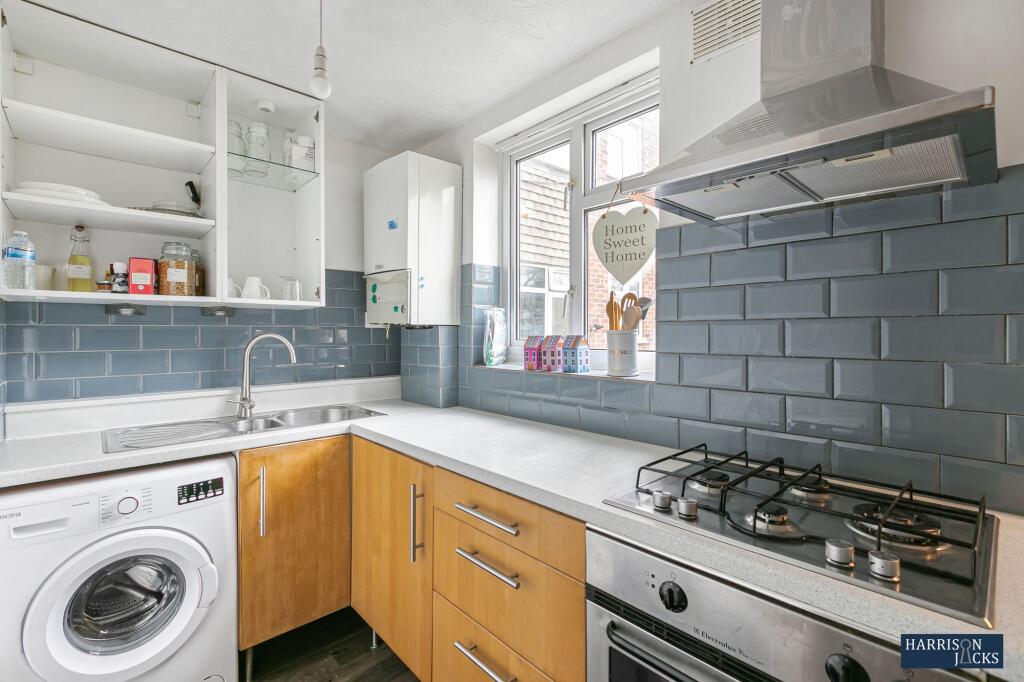 Upper Teddington Road, Tabard House, KT1 photo 3