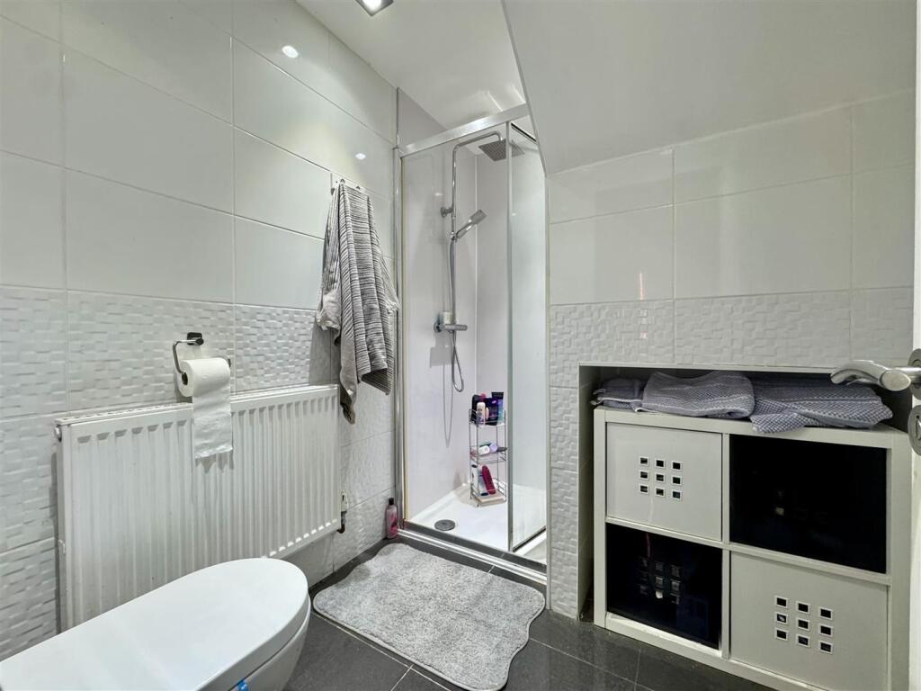 House in Dudley, West Midlands - More