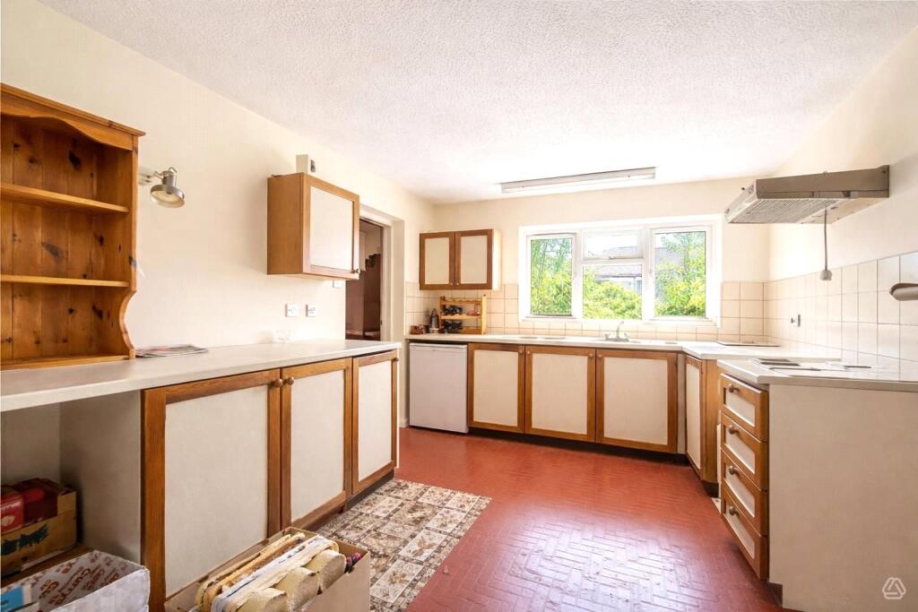 House in Winkfield, Martin's Heron - View 3