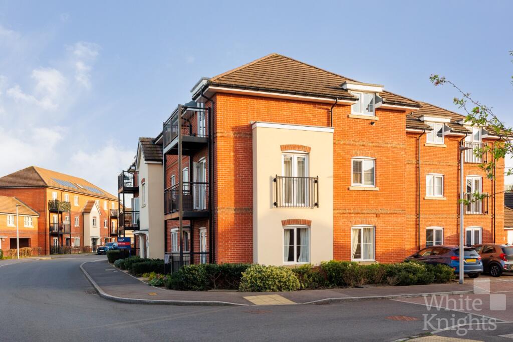 Main image of property: Hayes Drive, Three Mile Cross, Reading, Berkshire, RG7 1GB