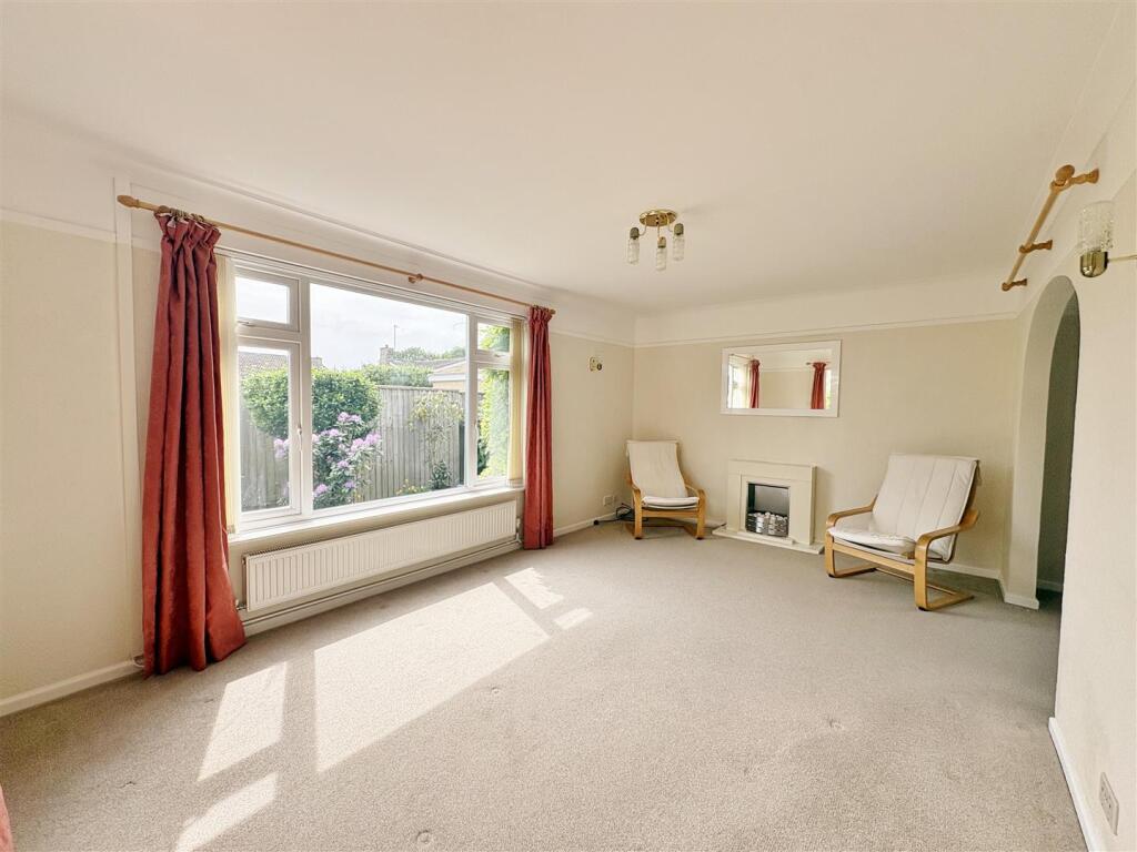 House in Bradford on Avon, Wiltshire - More