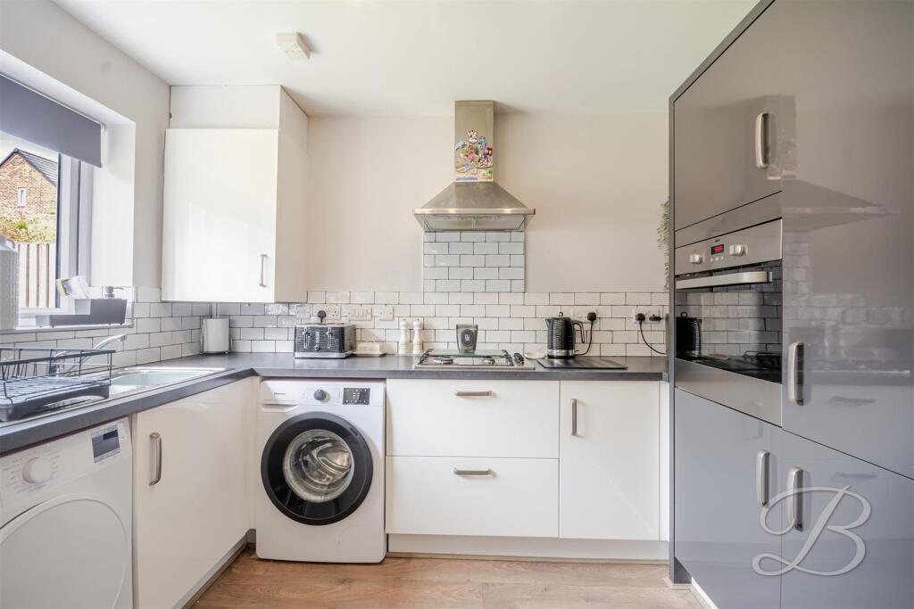 Beacon View, Ollerton, Newark - View 6