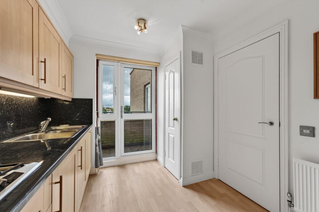 Apartment in Bournemouth - View 4