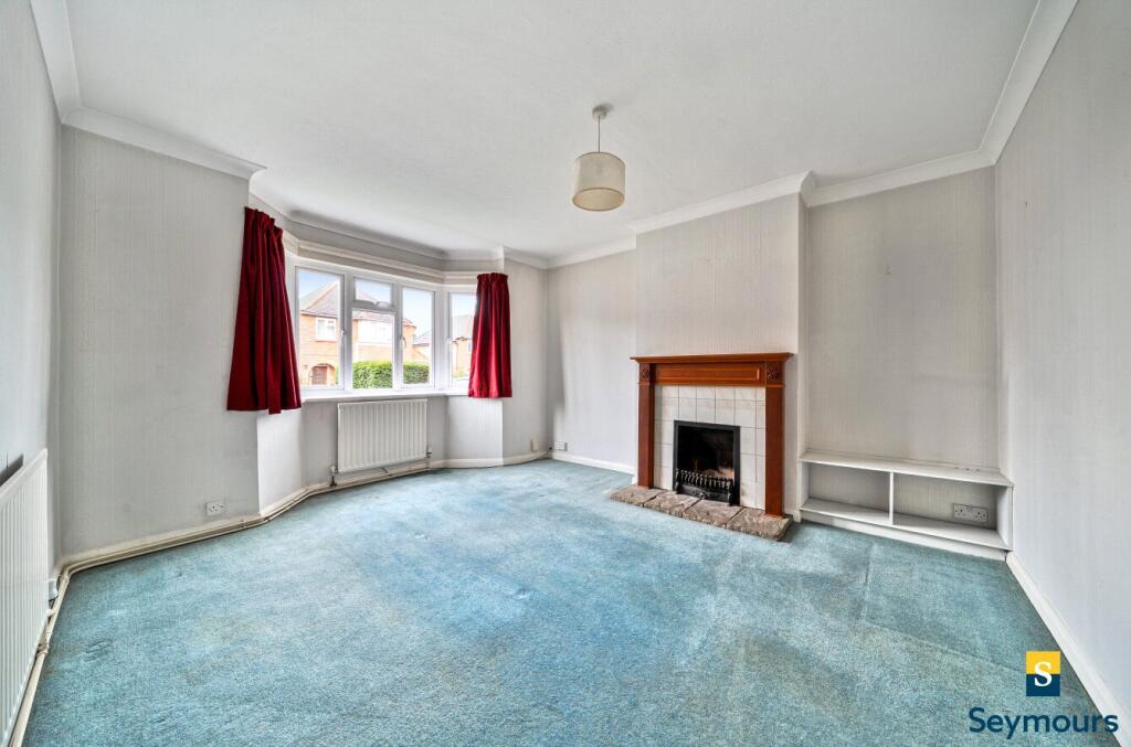 Waltham Avenue, Guildford, Surrey, GU2 photo 2