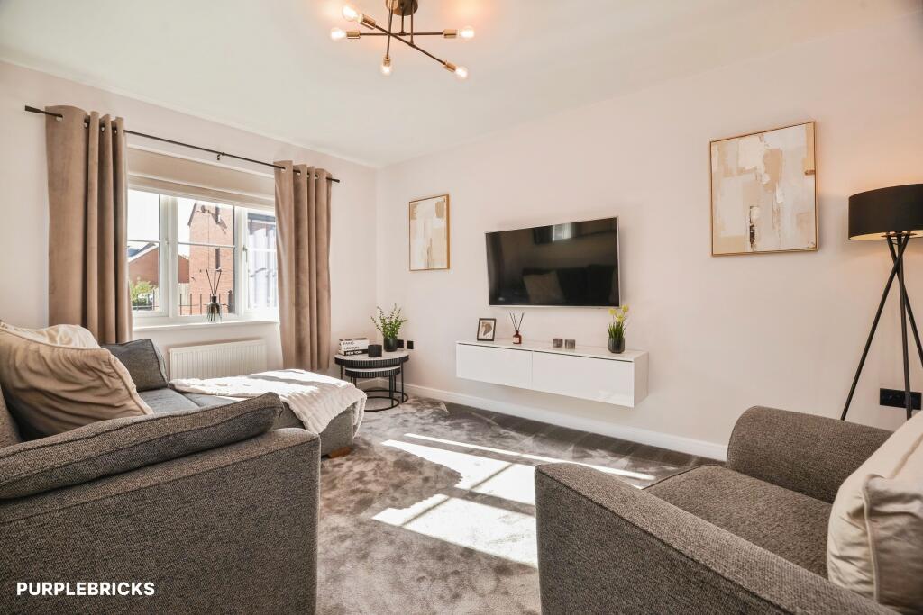 House in Stockton-on-Tees, Hartwell - More