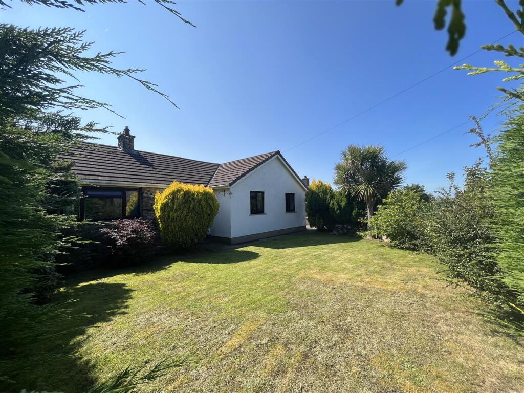 4-bed detached on Spring Hill, Dinas Cross, Newport, £375,000