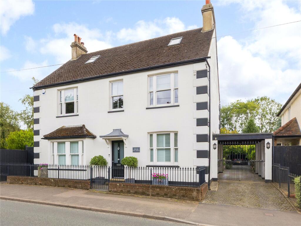 Main image of property: The Street, Chipperfield, Kings Langley, Hertfordshire, WD4