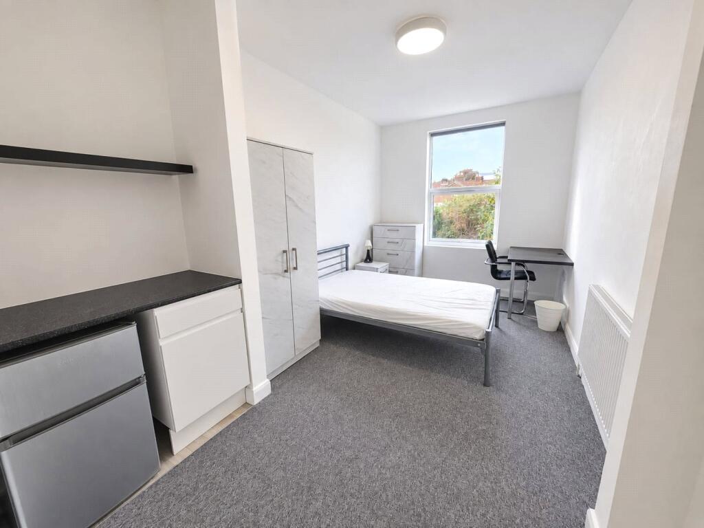 Main image of property: Fratton Road, Portsmouth, Hampshire, PO1