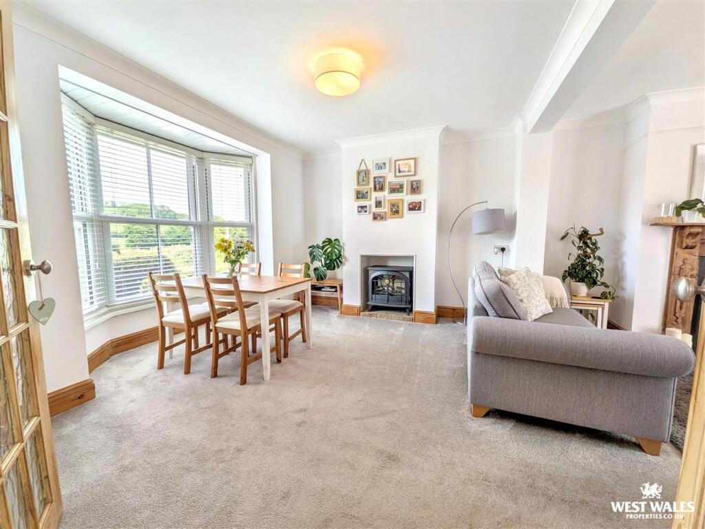 House in Carmarthen, Llangunnor - View 3