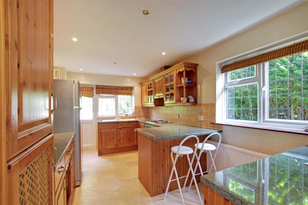 House in Redhill - View 5