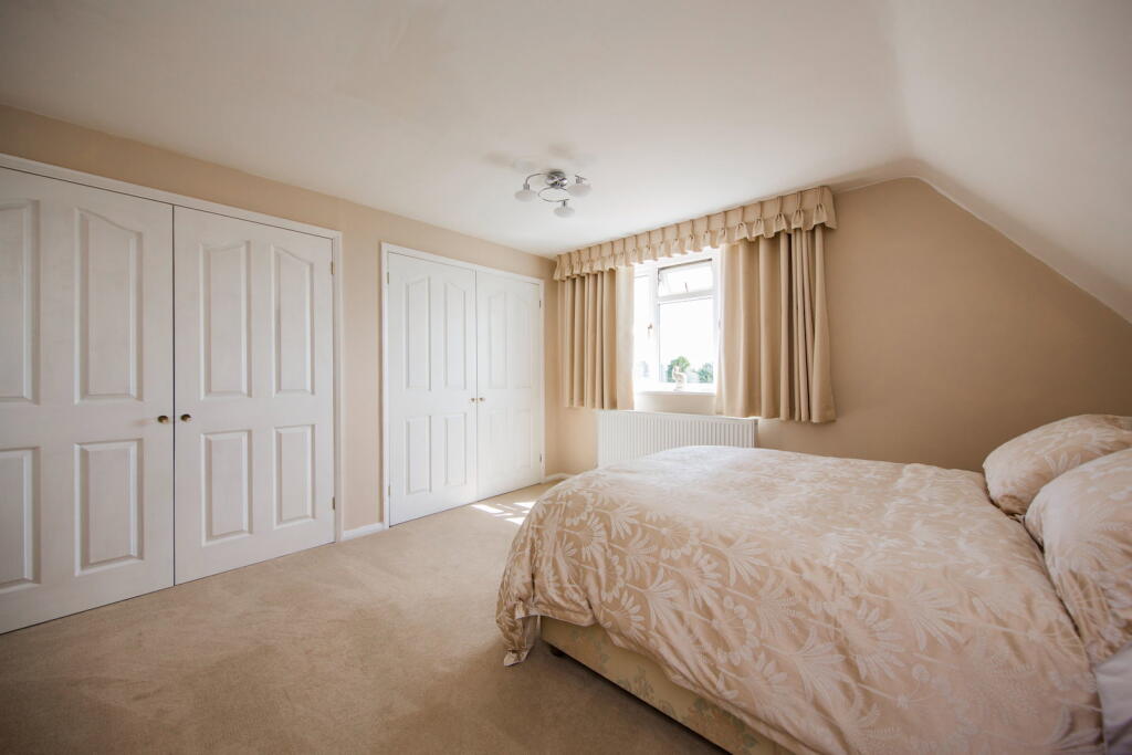 House in Wealden, Heathfield and Waldron - View 4