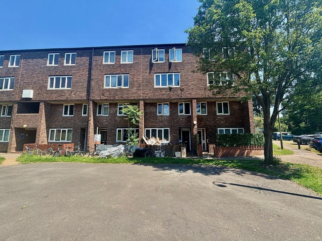 Main image of property: Dowdeswell Close, London