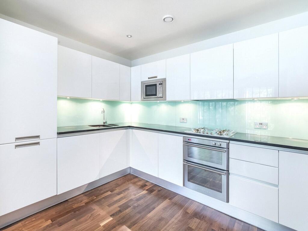 Main image of property: Shaftesbury Avenue, Covent Garden, WC2H