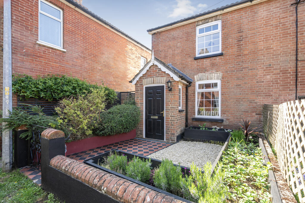 Main image of property: Northleigh Terrace, Salisbury, SP2