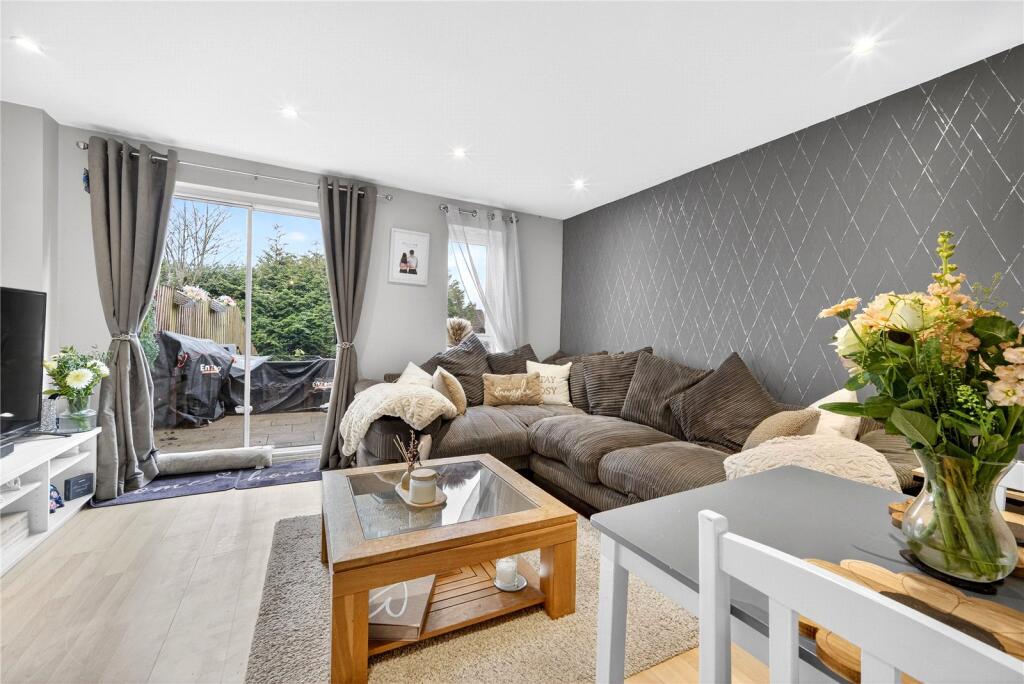 Ffordd Erw, Caerphilly, Mid Glamorgan, CF83 photo 3