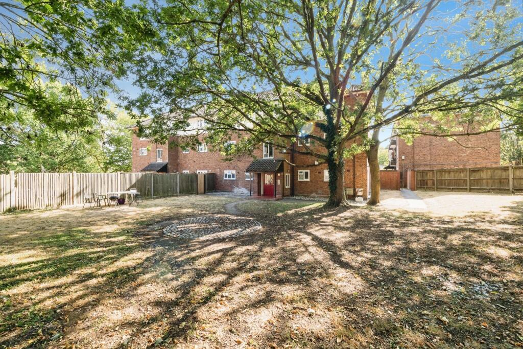 Main image of property: Corran Way, South Ockendon, Essex, RM15