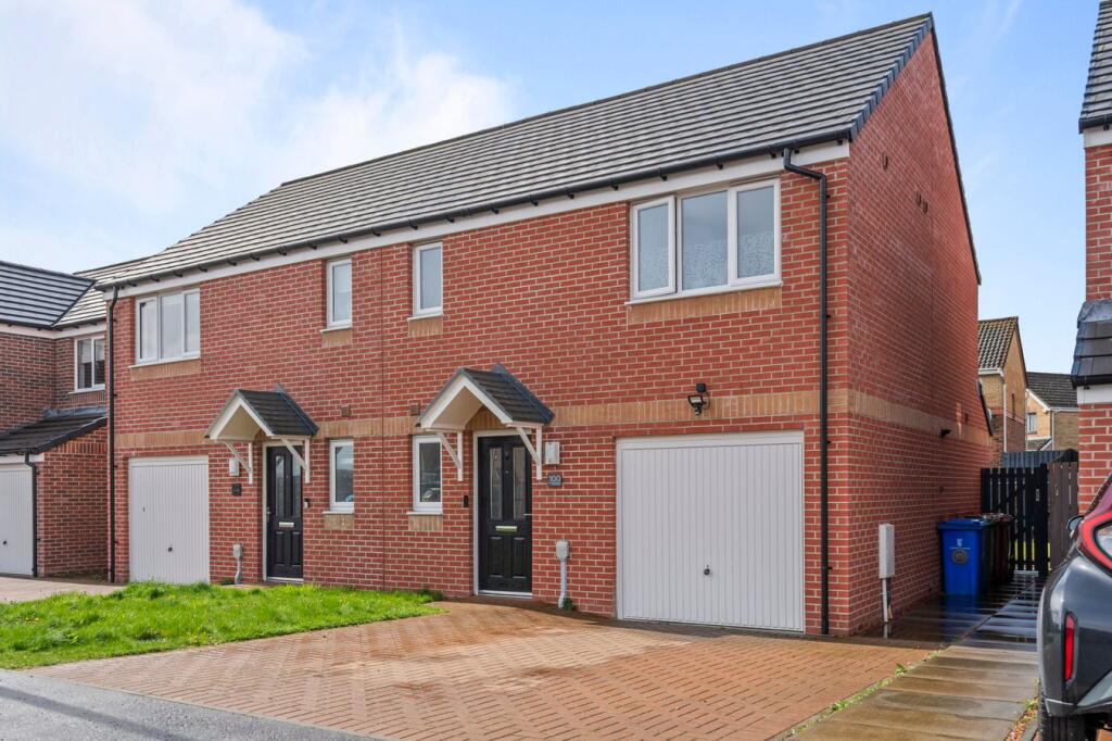 Main image of property: Forth Wynd, Falkirk, FK2