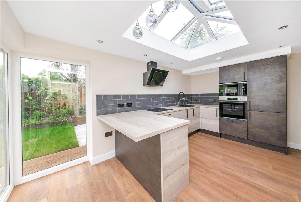 Fernlea Close, Crofton, WF4 photo 4