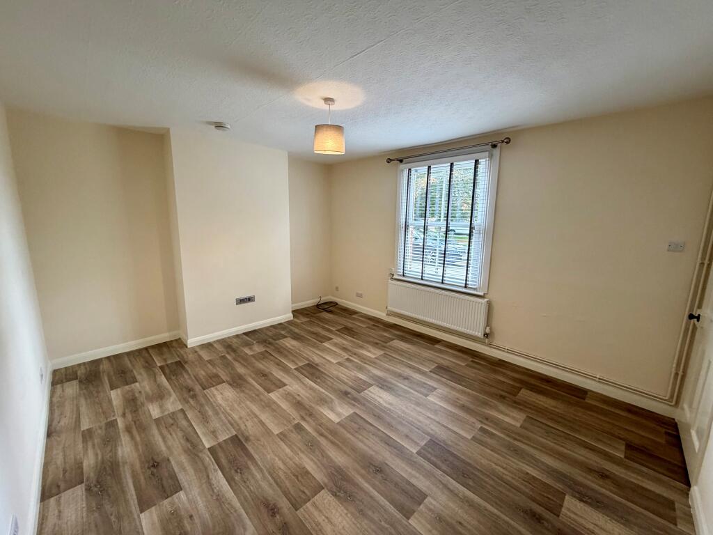 House in Ipswich - View 5