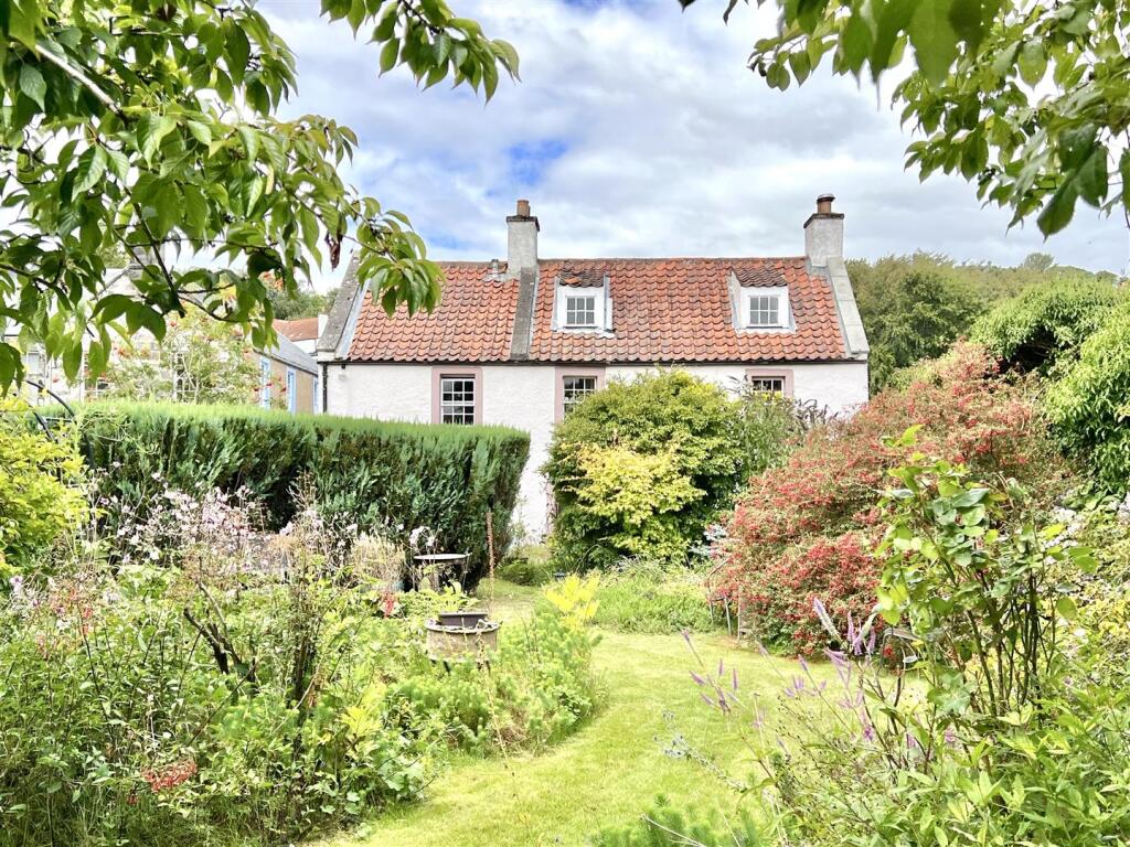 Main image of property: Low Causeway, Culross