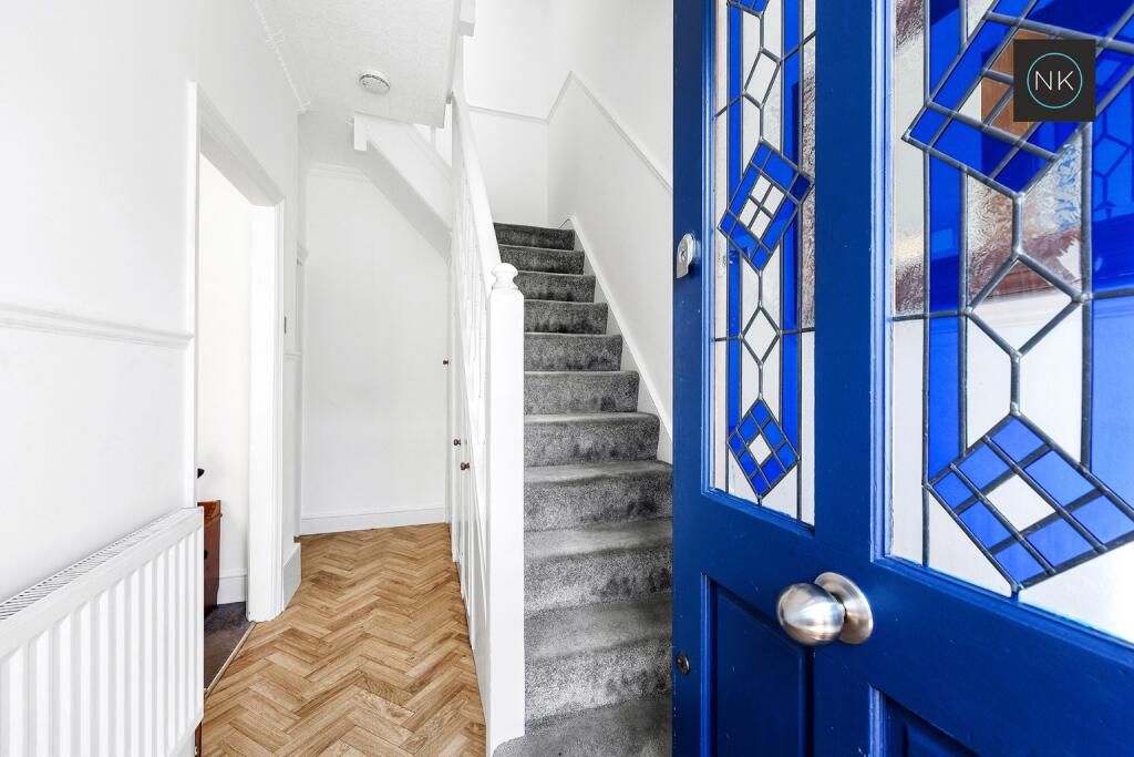 House in London, Woodford - View 5