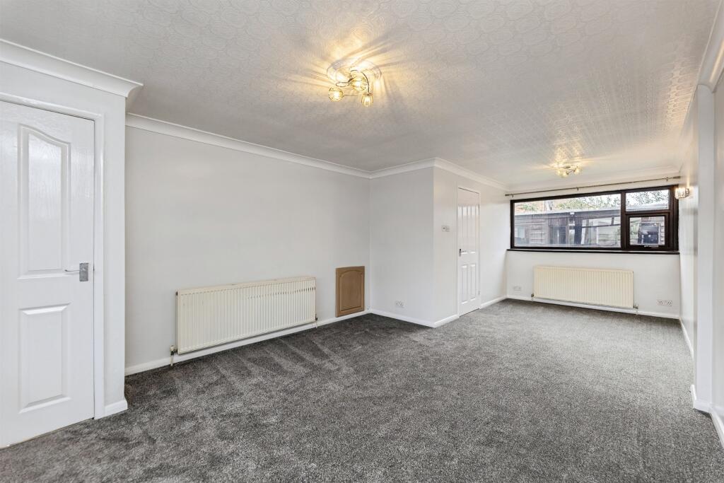 Syke Close, Tingley, Wakefield photo 4