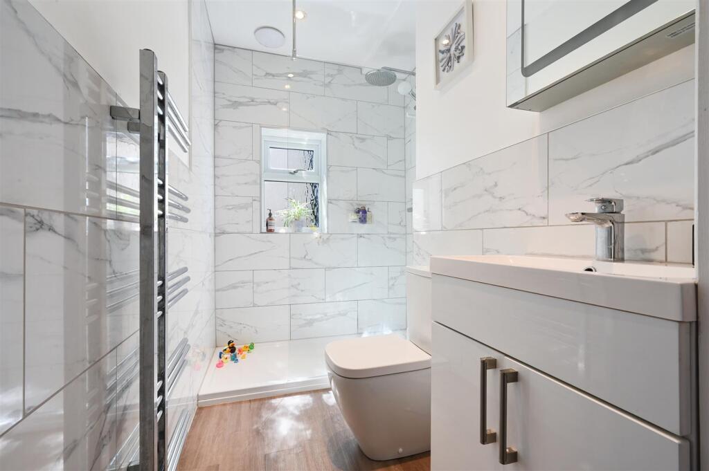 House in Reigate and Banstead, Surrey - View 5