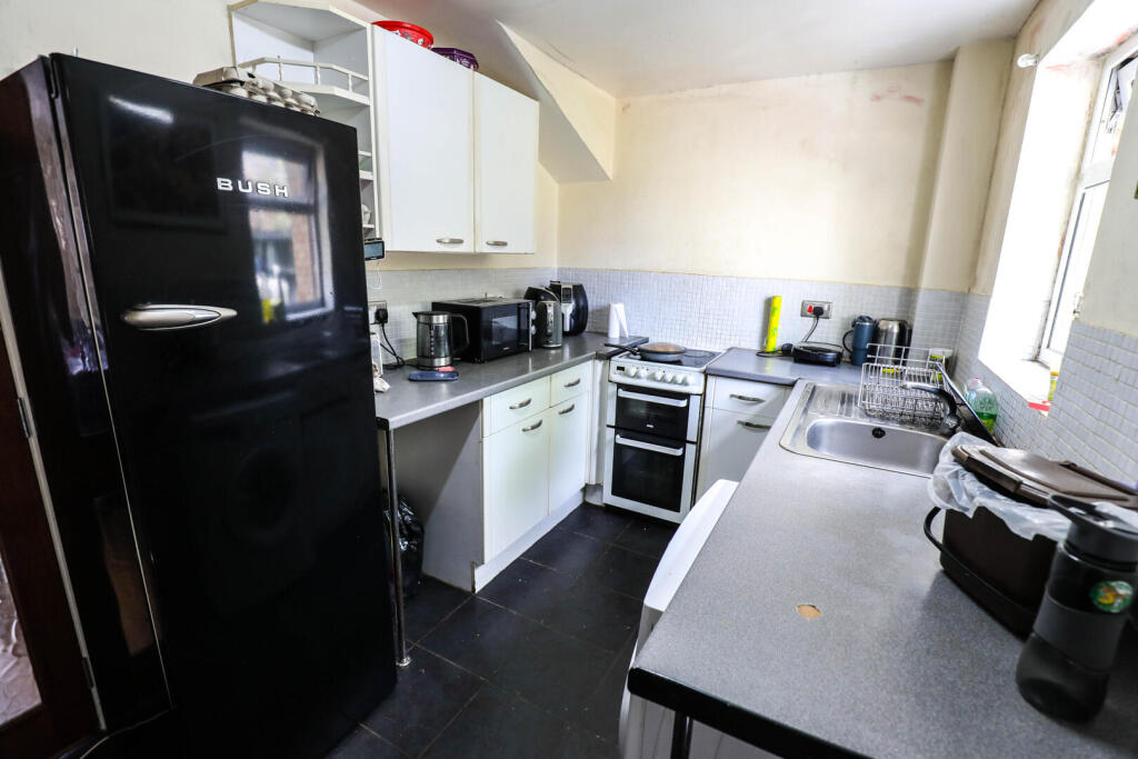 29 Morgan Close, Northampton photo 3