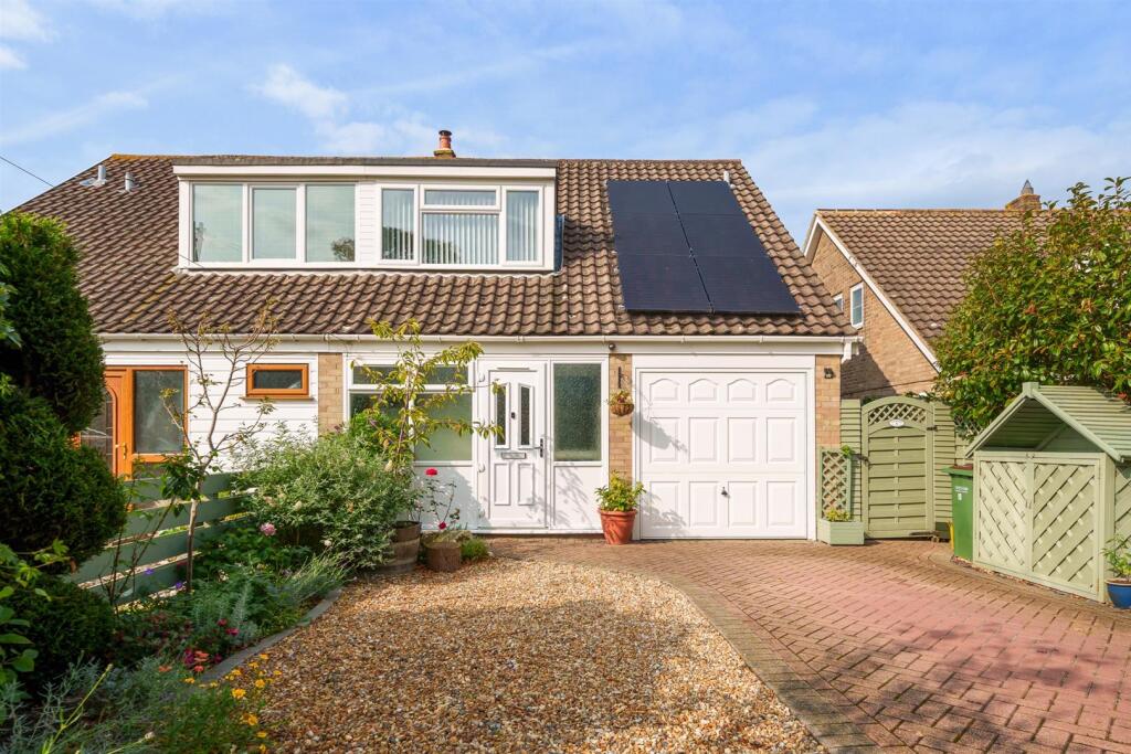 Main image of property: Oaklands Way, Titchfield Common