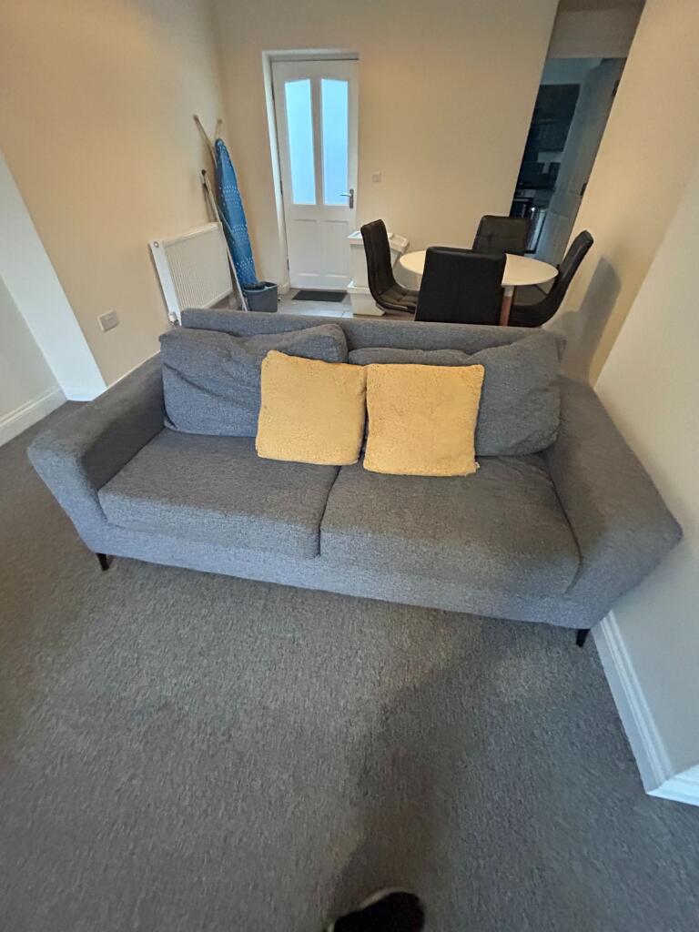 4 bedroom terraced house for rent