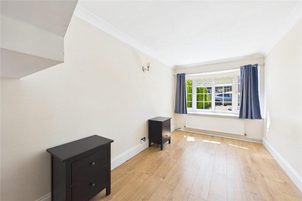 House in Redhill - View 5