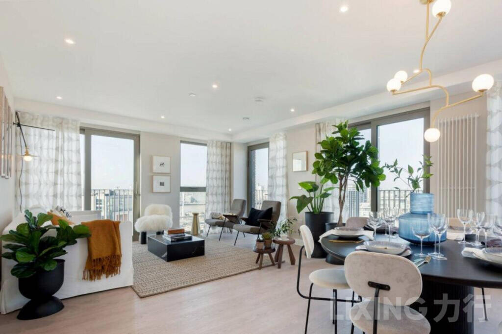 Main image of property: Queen's Cross, Custom House, E16