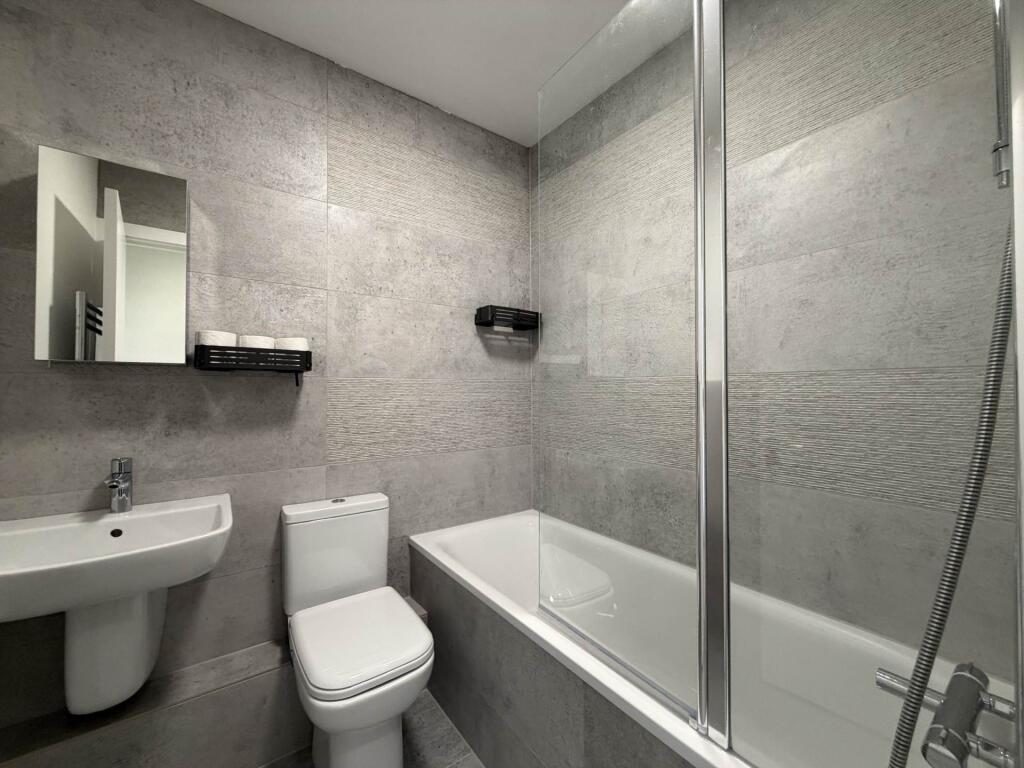 Apartment in Canterbury - View 4