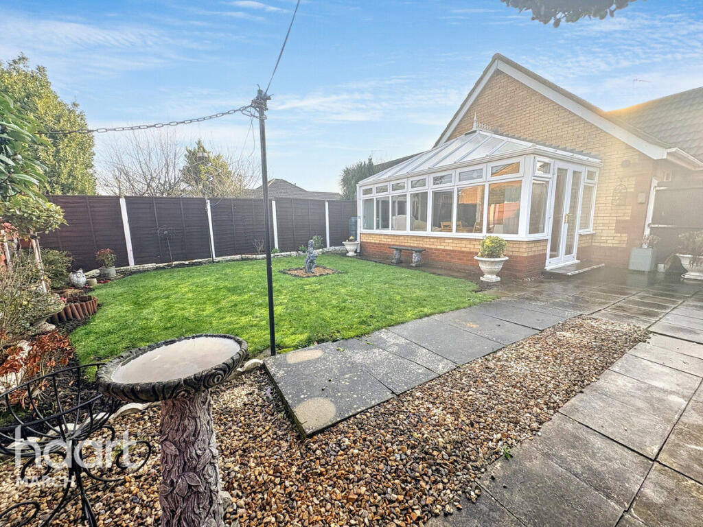 Cawood Close, March photo 5