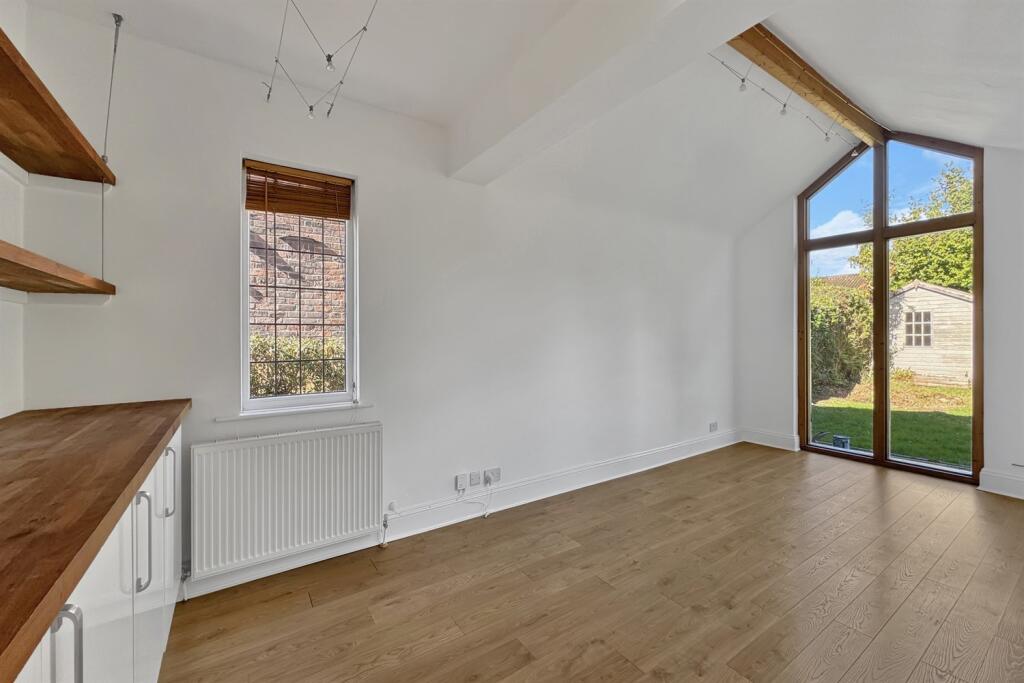 House in Chichester, Birdham - View 5