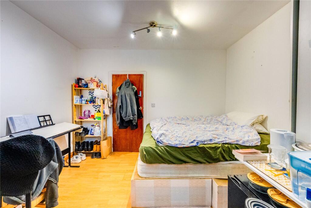 Apartment in London - View 4
