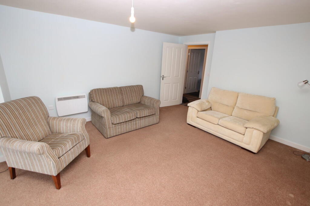 Apartment in Sheffield, Castle Green, Penistone - View 4