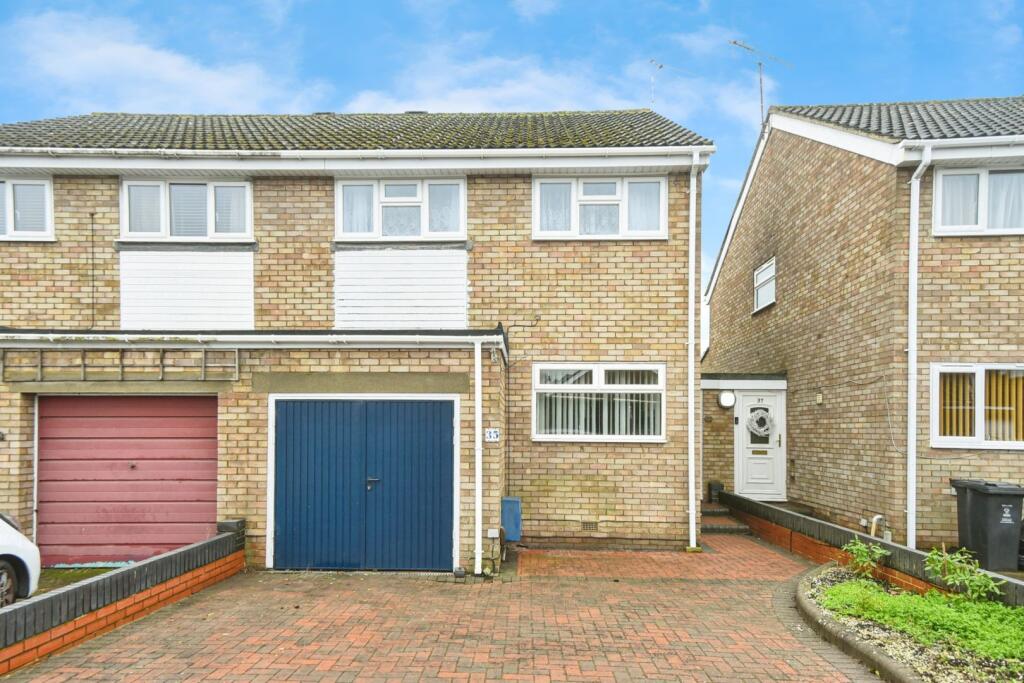 Main image of property: Rowan Road, Swindon, SN2