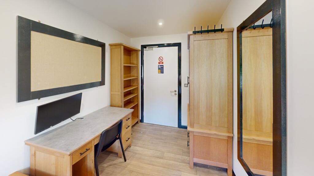 Apartment in Newcastle upon Tyne - More