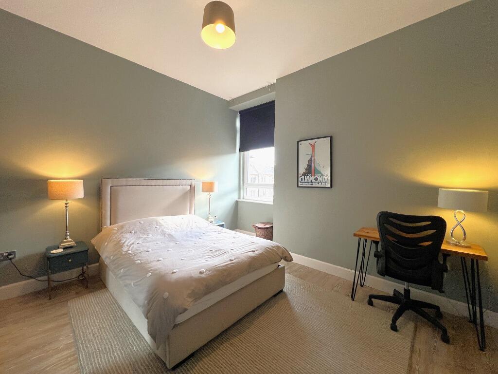 Apartment in Edinburgh - More