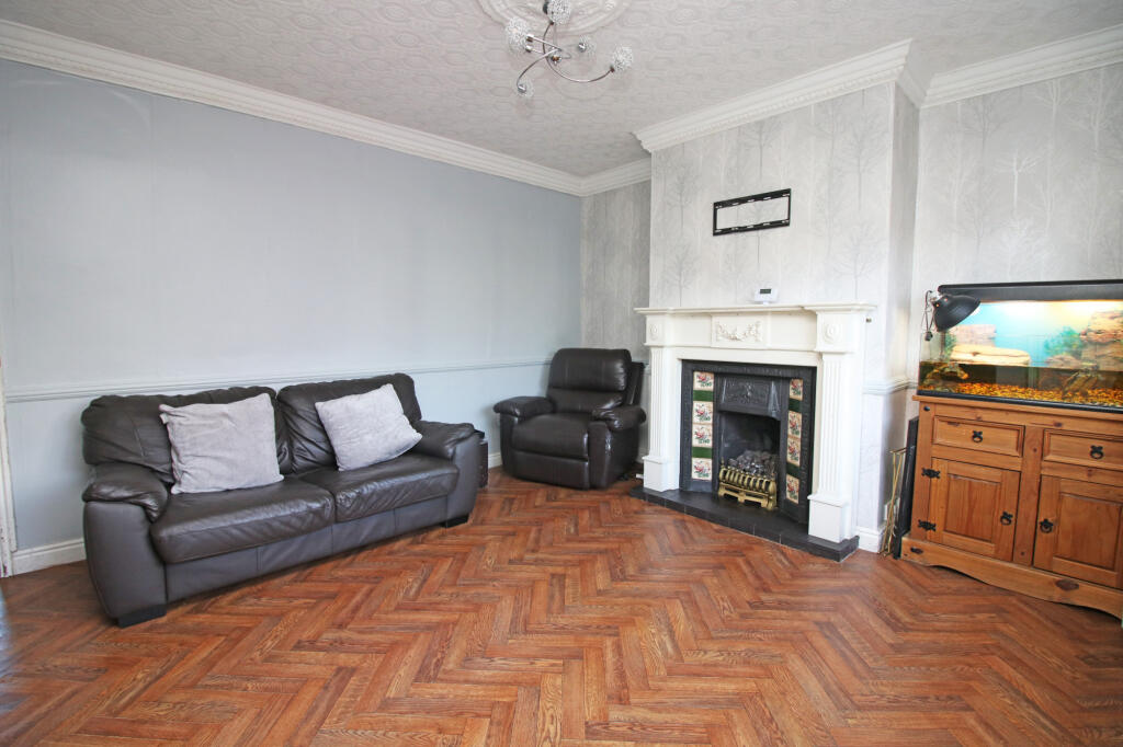 Carlisle Grove,  Thornton-Cleveleys, FY5 photo 4