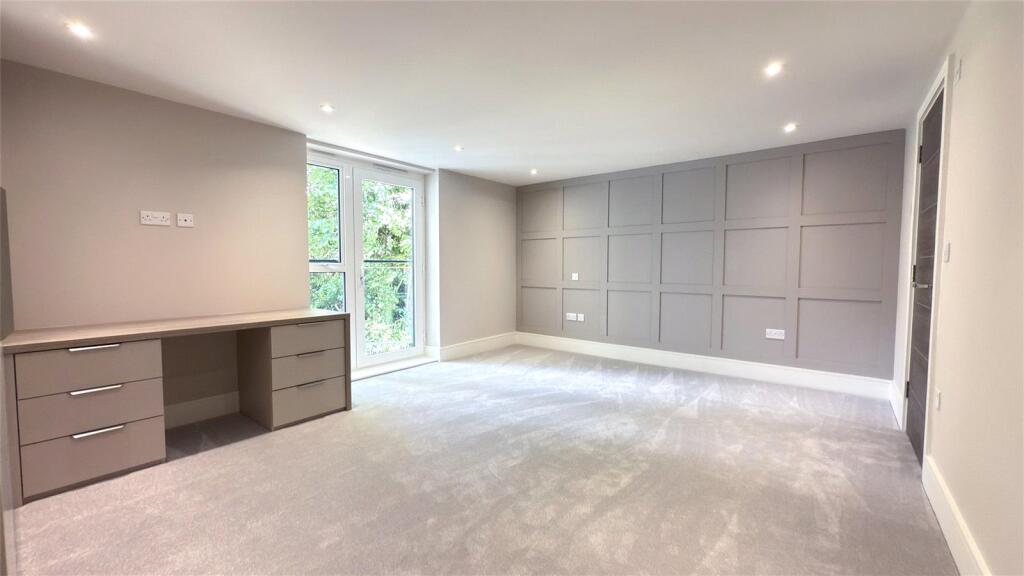 Apartment in Bournemouth - View 2
