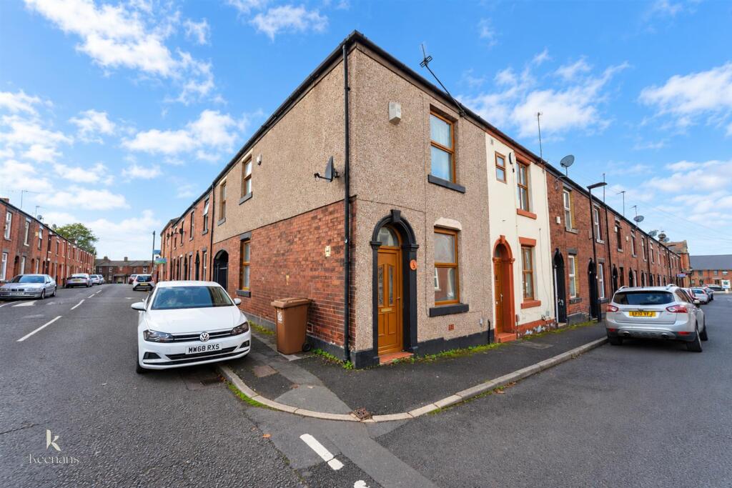 House in Rochdale, Trub