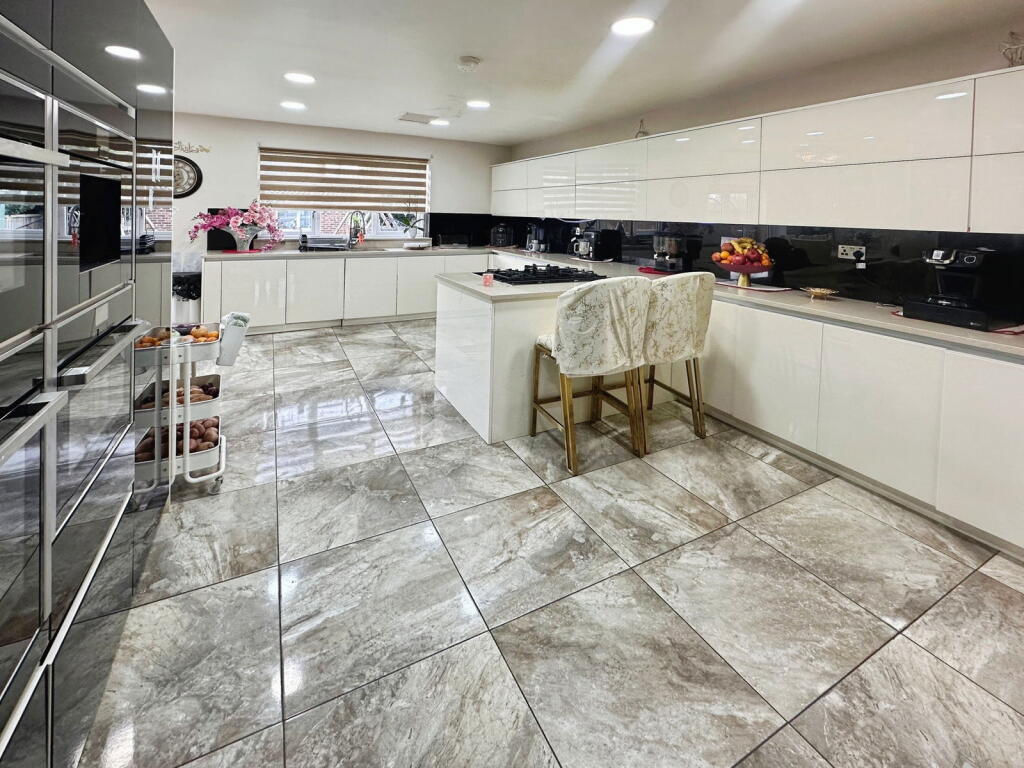 Main image of property: Nursery Road, Leicester, LE5 2HP