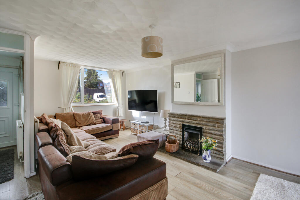 House in Redhill - View 3